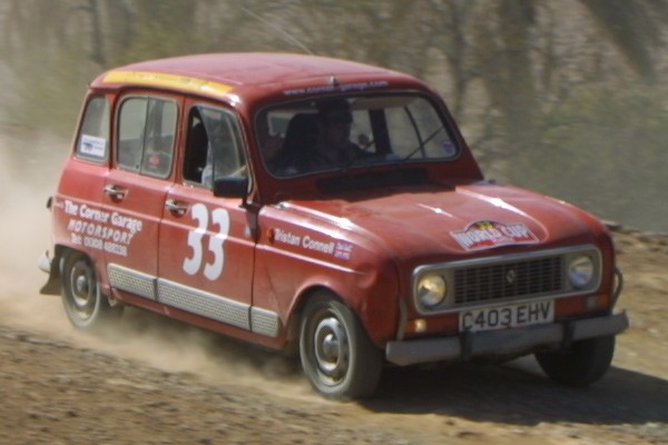 SS3b: close up of the R4 driving past the palms