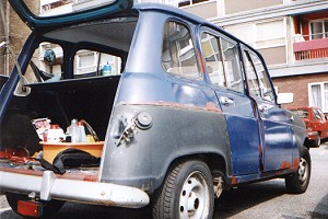 The rear lights are removed in order to paint the rear panels