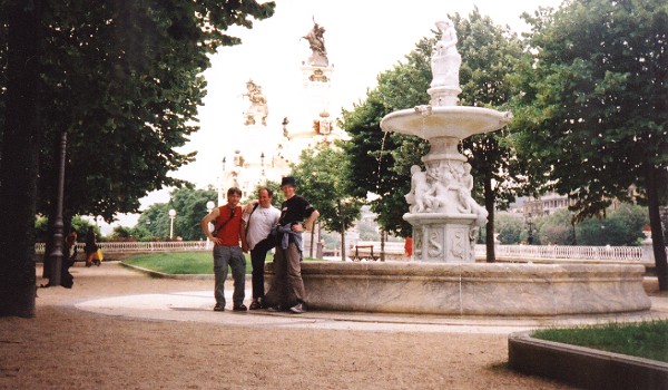 Asier, Luis and I, posing by a fountain near San Sebastián station