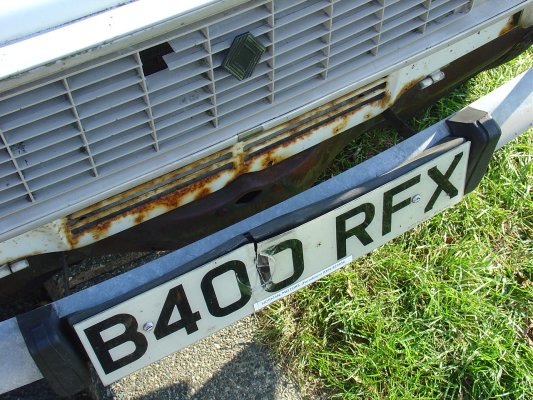 Reflexia's cracked front number plate, October 2007
