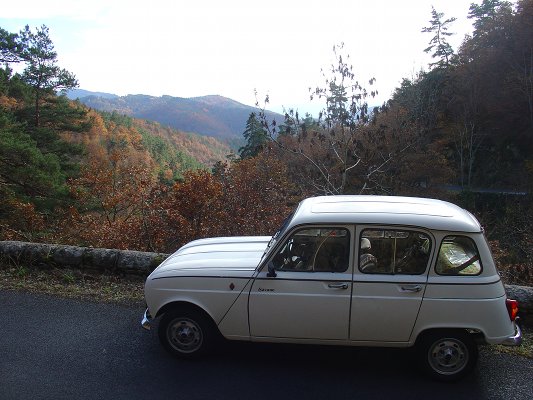 Queen Geanine stops at one of many similar sites beside a gorge on ascending the hills north of Vorey