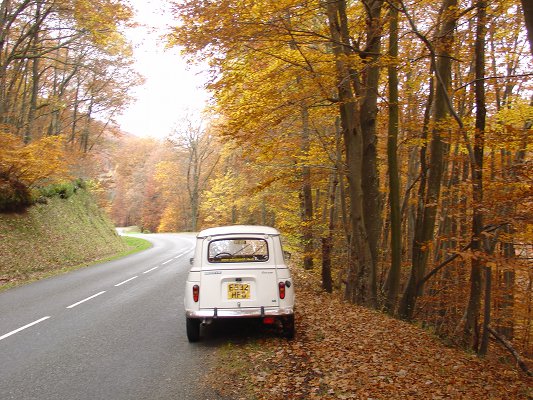 Queen Geanine passing through autumnal scenes west of Unieux